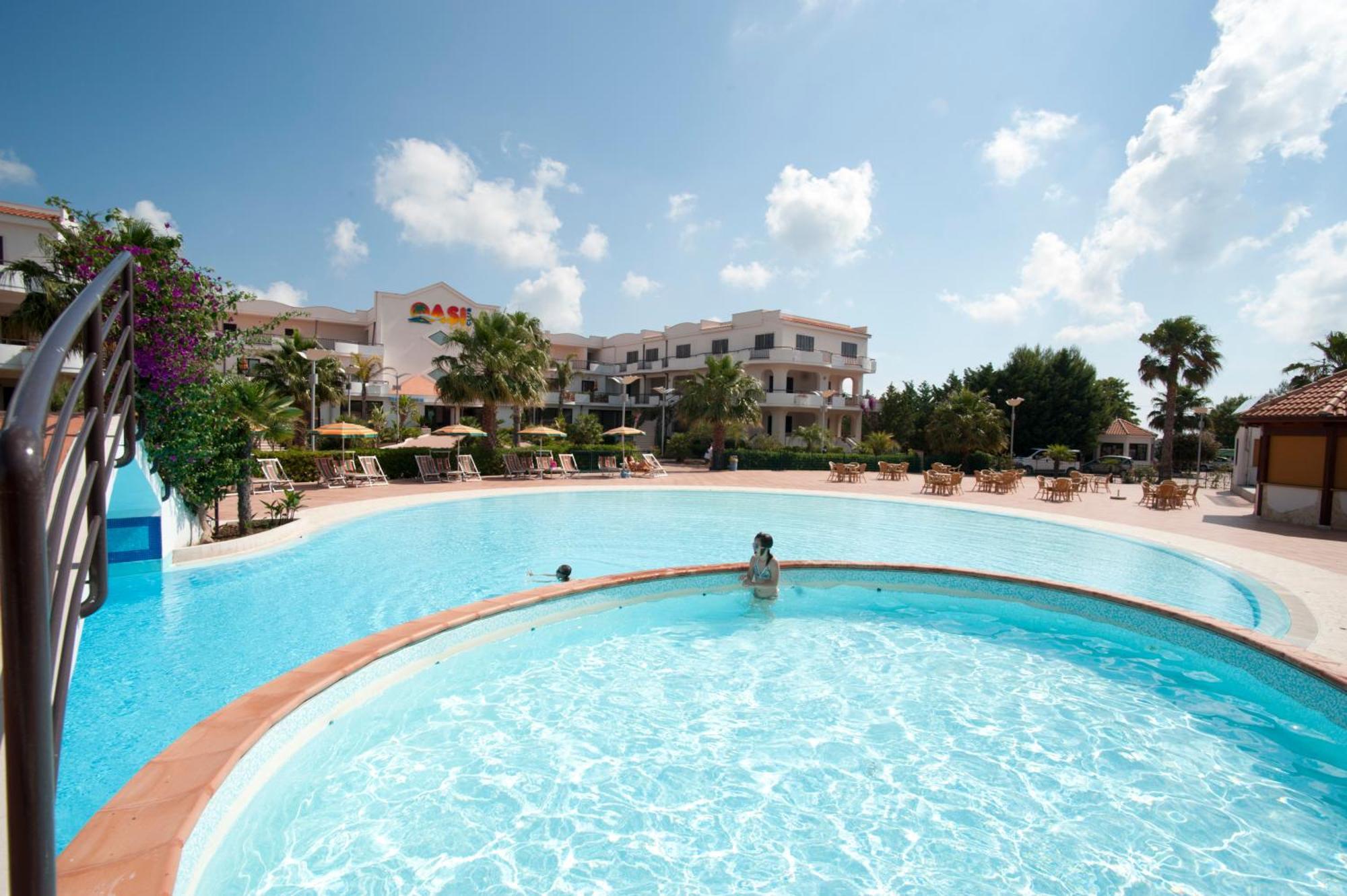Oasiclub Hotel Βιέστε Εξωτερικό φωτογραφία