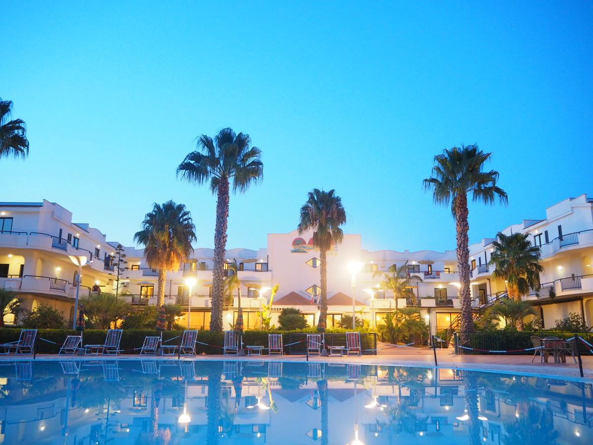 Oasiclub Hotel Βιέστε Εξωτερικό φωτογραφία
