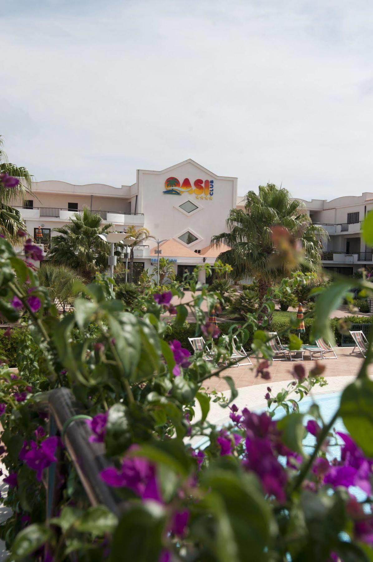 Oasiclub Hotel Βιέστε Εξωτερικό φωτογραφία