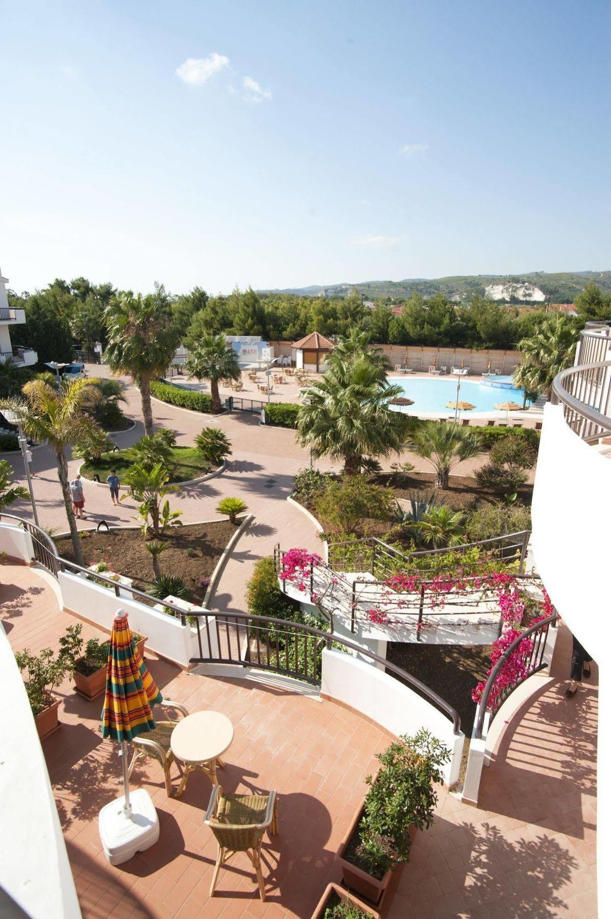 Oasiclub Hotel Βιέστε Εξωτερικό φωτογραφία